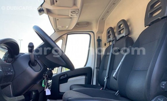 Ra Imported Peugeot 201 funfun Ọkọ̀ in Import - Dubai ni Ashanti Ra Imported Peugeot 201 funfun Ọkọ̀ in Import - Dubai ni Ashanti