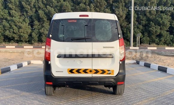 Buy Import Renault 6 White Car in Import - Dubai in Ashanti Buy Import Renault 6 White Car in Import - Dubai in Ashanti