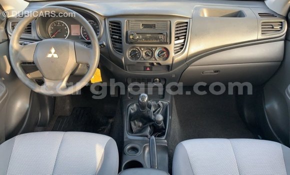 Sayi Imported Mitsubishi L200 White Mota in Import - Dubai a Ashanti Sayi Imported Mitsubishi L200 White Mota in Import - Dubai a Ashanti