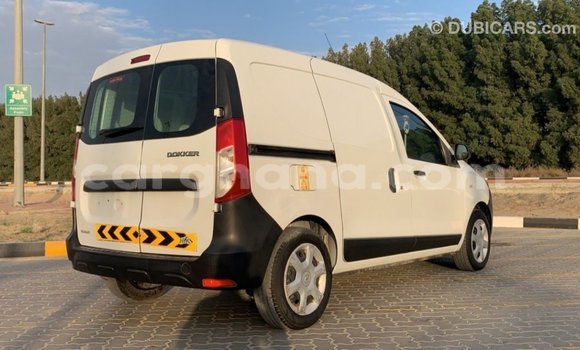 Buy Import Renault 6 White Car in Import - Dubai in Ashanti Buy Import Renault 6 White Car in Import - Dubai in Ashanti