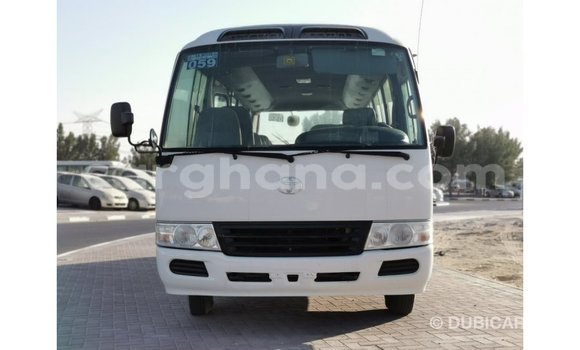 Ra Imported Toyota Coaster funfun Ọkọ̀ in Import - Dubai ni Ashanti Ra Imported Toyota Coaster funfun Ọkọ̀ in Import - Dubai ni Ashanti