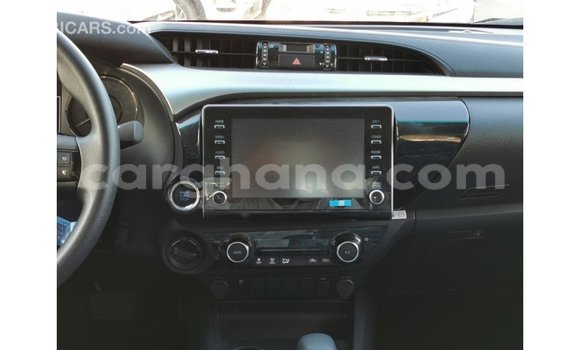 Buy Import Toyota Hilux Green Car in Import - Dubai in Ashanti Buy Import Toyota Hilux Green Car in Import - Dubai in Ashanti