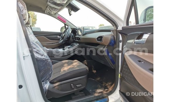 Ra Imported Hyundai Santa Fe funfun Ọkọ̀ in Import - Dubai ni Ashanti Ra Imported Hyundai Santa Fe funfun Ọkọ̀ in Import - Dubai ni Ashanti