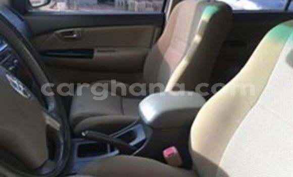 Sayi Na hannu Toyota Fortuner White Mota in Accra a Greater Accra Sayi Na hannu Toyota Fortuner White Mota in Accra a Greater Accra