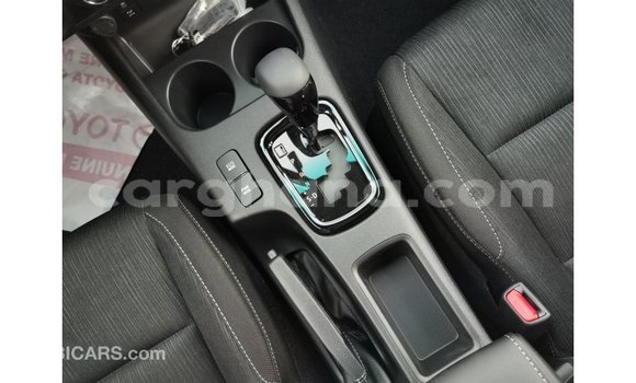 Buy Import Toyota Hilux White Car in Import - Dubai in Ashanti Buy Import Toyota Hilux White Car in Import - Dubai in Ashanti