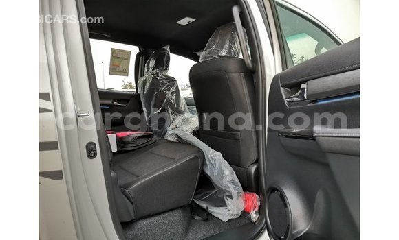 Buy Import Toyota Hilux White Car in Import - Dubai in Ashanti Buy Import Toyota Hilux White Car in Import - Dubai in Ashanti