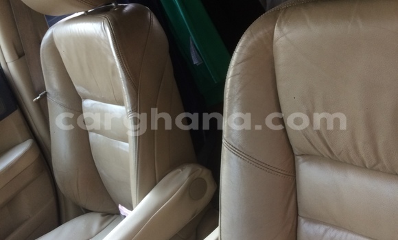 Buy Used Honda CR–V Green Car in Accra in Greater Accra