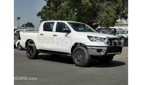 Buy Import Toyota Hilux White Car in Import - Dubai in Ashanti Buy Import Toyota Hilux White Car in Import - Dubai in Ashanti