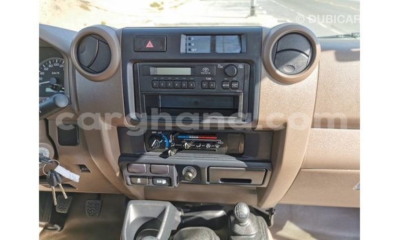 Buy Import Toyota Land Cruiser Beige Car in Import - Dubai in Ashanti Buy Import Toyota Land Cruiser Beige Car in Import - Dubai in Ashanti
