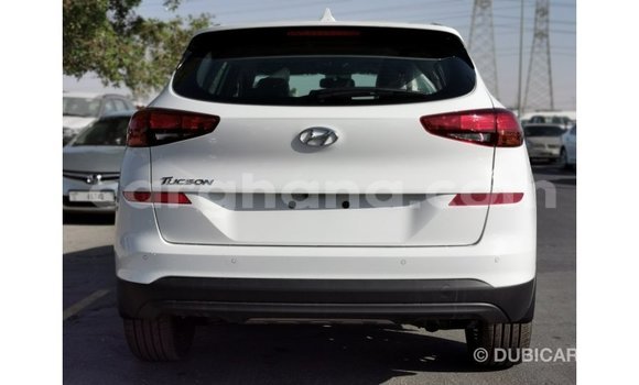 Sayi Imported Hyundai Tucson White Mota in Import - Dubai a Ashanti Sayi Imported Hyundai Tucson White Mota in Import - Dubai a Ashanti