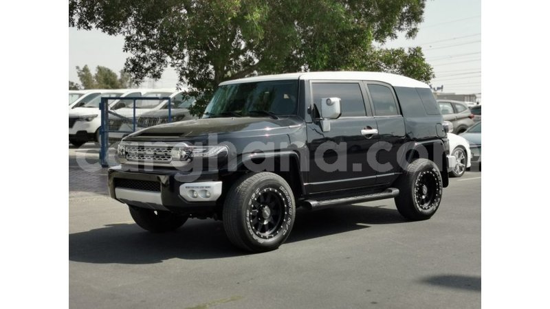 Big with watermark toyota fj cruiser ashanti import dubai 17951