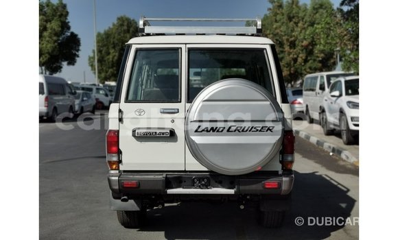 Buy Import Toyota Land Cruiser White Car in Import - Dubai in Ashanti Buy Import Toyota Land Cruiser White Car in Import - Dubai in Ashanti