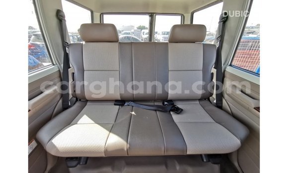 Buy Import Toyota Land Cruiser White Car in Import - Dubai in Ashanti Buy Import Toyota Land Cruiser White Car in Import - Dubai in Ashanti