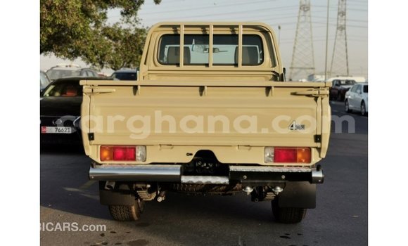 Buy Import Toyota Land Cruiser Beige Car in Import - Dubai in Ashanti Buy Import Toyota Land Cruiser Beige Car in Import - Dubai in Ashanti