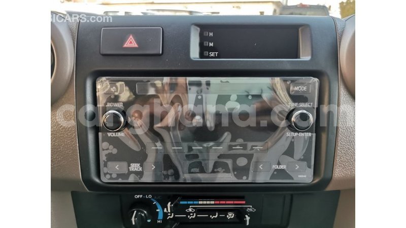 Big with watermark toyota land cruiser ashanti import dubai 17976