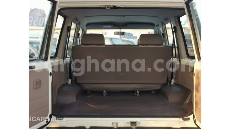 Big with watermark toyota land cruiser ashanti import dubai 17976