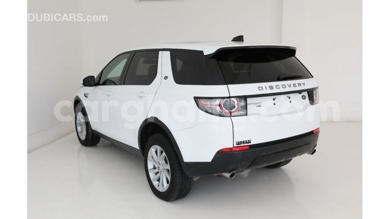 Big with watermark land rover discovery ashanti import dubai 17984