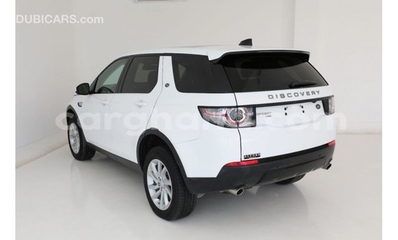 Sayi Imported Land Rover Discovery White Mota in Import - Dubai a Ashanti Sayi Imported Land Rover Discovery White Mota in Import - Dubai a Ashanti