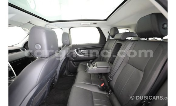 Sayi Imported Land Rover Discovery White Mota in Import - Dubai a Ashanti Sayi Imported Land Rover Discovery White Mota in Import - Dubai a Ashanti