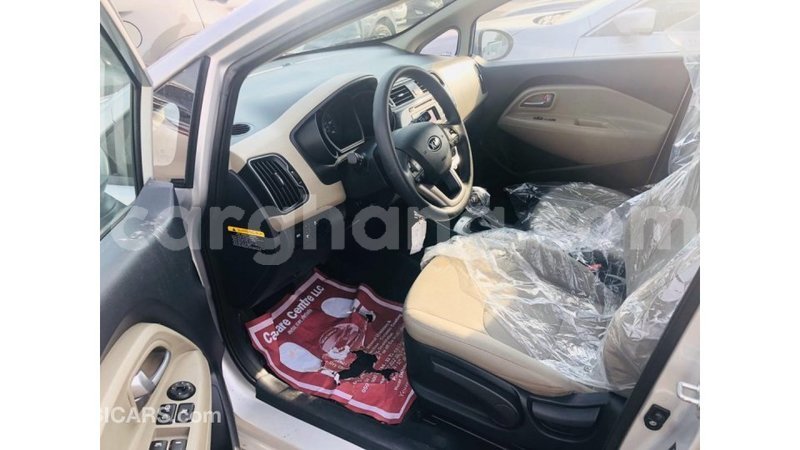 Big with watermark kia rio ashanti import dubai 18005