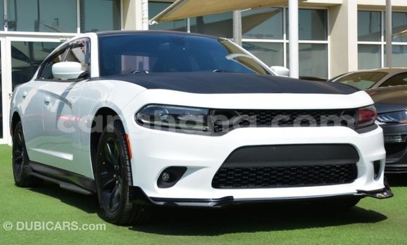 Ra Imported Dodge Charger funfun Ọkọ̀ in Import - Dubai ni Ashanti Ra Imported Dodge Charger funfun Ọkọ̀ in Import - Dubai ni Ashanti