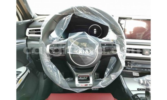 Sayi Imported Kia K5 White Mota in Import - Dubai a Ashanti Sayi Imported Kia K5 White Mota in Import - Dubai a Ashanti