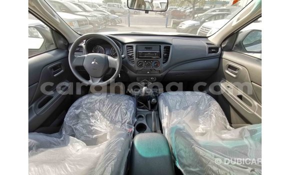 Buy Import Mitsubishi L200 White Car in Import - Dubai in Ashanti Buy Import Mitsubishi L200 White Car in Import - Dubai in Ashanti