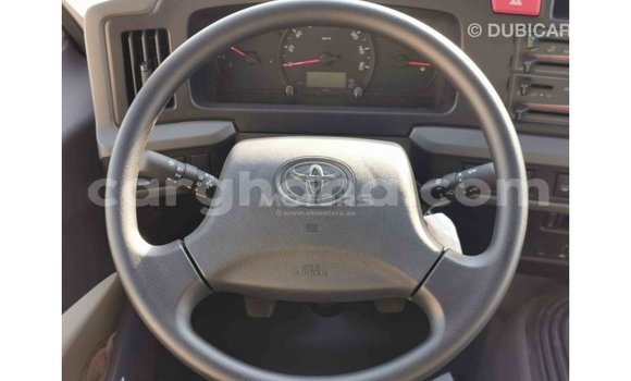 Buy Import Toyota Coaster White Car in Import - Dubai in Ashanti Buy Import Toyota Coaster White Car in Import - Dubai in Ashanti