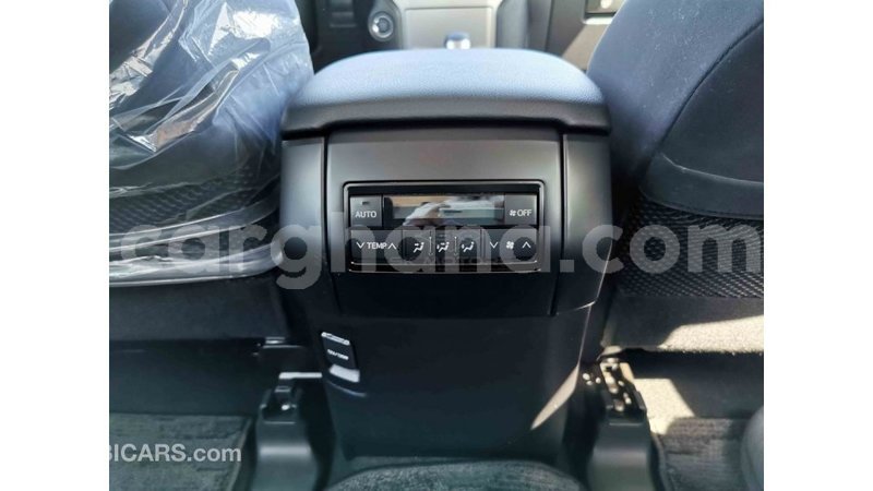 Big with watermark toyota prado ashanti import dubai 18058