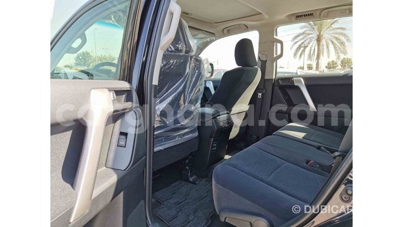 Big with watermark toyota prado ashanti import dubai 18058