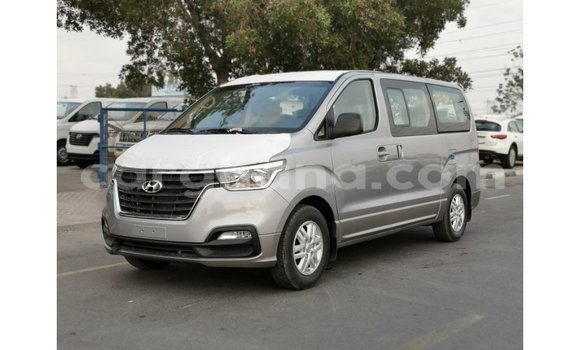 Buy Import Hyundai Accent Other Car in Import - Dubai in Ashanti Buy Import Hyundai Accent Other Car in Import - Dubai in Ashanti