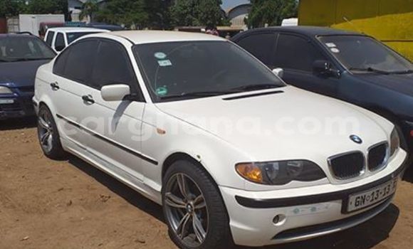 Ra Àlòkù BMW 3–Series funfun Ọkọ̀ in Tema ni Greater Accra Ra Àlòkù BMW 3–Series funfun Ọkọ̀ in Tema ni Greater Accra