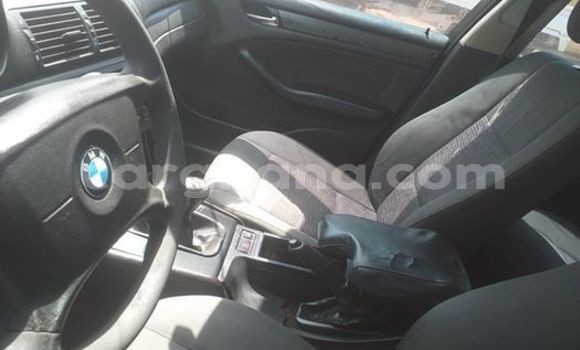 Ra Àlòkù BMW 3–Series funfun Ọkọ̀ in Tema ni Greater Accra Ra Àlòkù BMW 3–Series funfun Ọkọ̀ in Tema ni Greater Accra