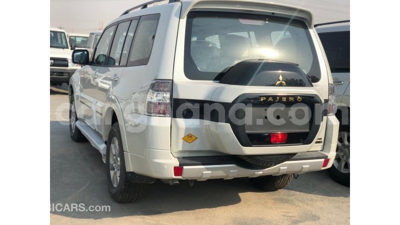 Big with watermark mitsubishi pajero ashanti import dubai 18083