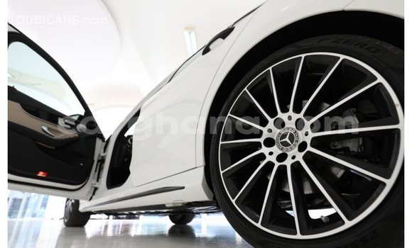 Ra Imported Mercedes-Benz A200 funfun Ọkọ̀ in Import - Dubai ni Ashanti Ra Imported Mercedes-Benz A200 funfun Ọkọ̀ in Import - Dubai ni Ashanti