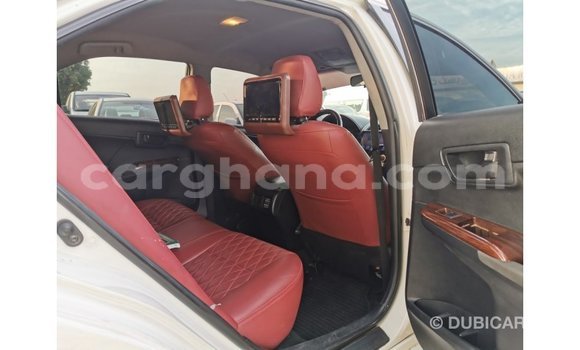 Sayi Imported Toyota Camry White Mota in Import - Dubai a Ashanti Sayi Imported Toyota Camry White Mota in Import - Dubai a Ashanti
