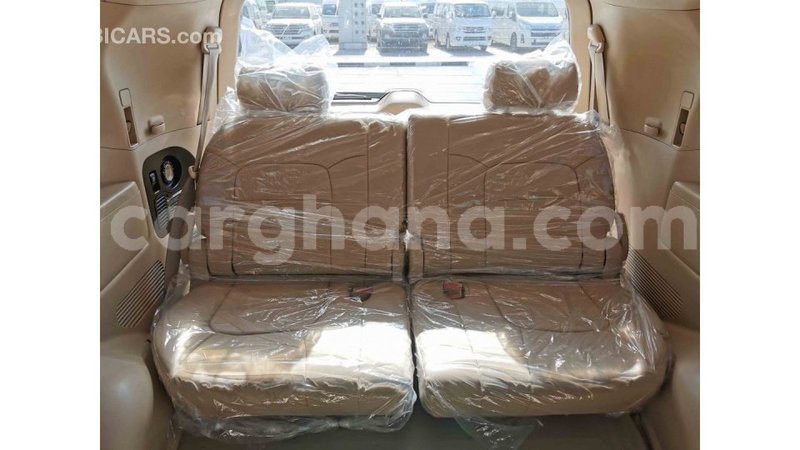 Big with watermark toyota land cruiser ashanti import dubai 18123