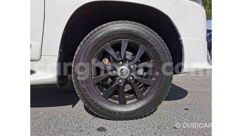 Big with watermark toyota land cruiser ashanti import dubai 18123