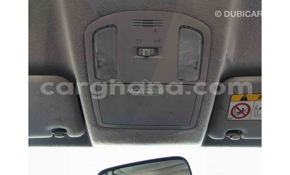 Ra Imported Toyota Hilux funfun Ọkọ̀ in Import - Dubai ni Ashanti Ra Imported Toyota Hilux funfun Ọkọ̀ in Import - Dubai ni Ashanti