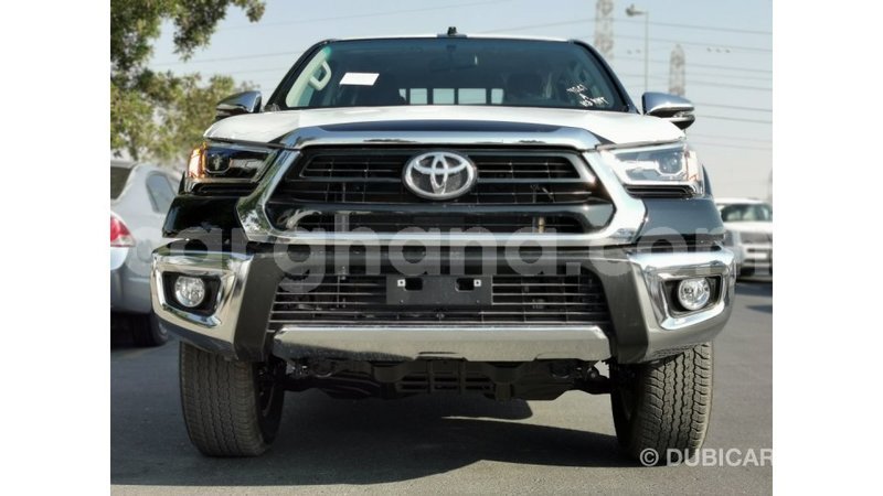 Big with watermark toyota hilux ashanti import dubai 18152