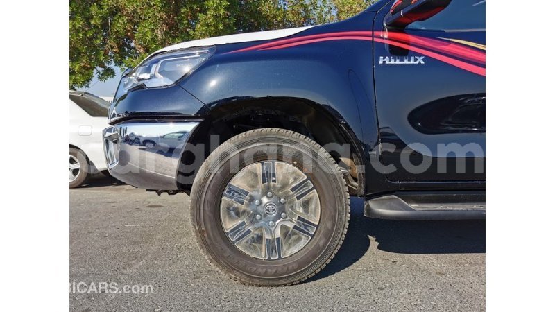 Big with watermark toyota hilux ashanti import dubai 18152