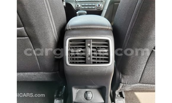 Sayi Imported Kia Sportage Red Mota in Import - Dubai a Ashanti Sayi Imported Kia Sportage Red Mota in Import - Dubai a Ashanti