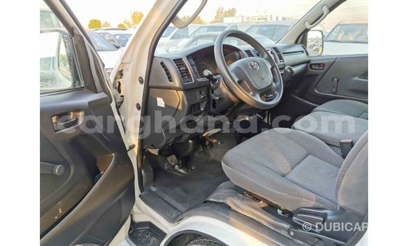 Sayi Imported Toyota Hiace White Mota in Import - Dubai a Ashanti Sayi Imported Toyota Hiace White Mota in Import - Dubai a Ashanti