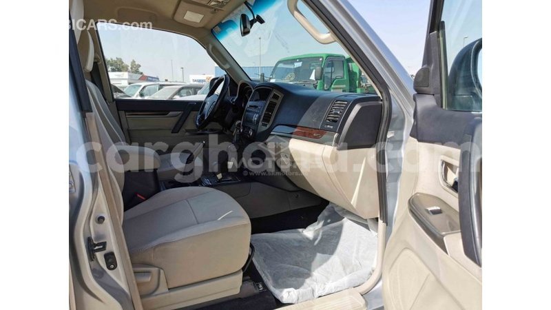 Big with watermark mitsubishi pajero ashanti import dubai 18164