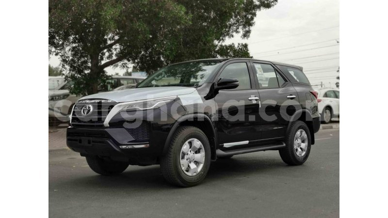 Big with watermark toyota fortuner ashanti import dubai 18188