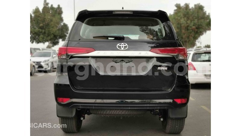 Big with watermark toyota fortuner ashanti import dubai 18188