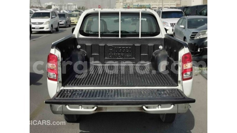 Big with watermark mitsubishi l200 ashanti import dubai 18231