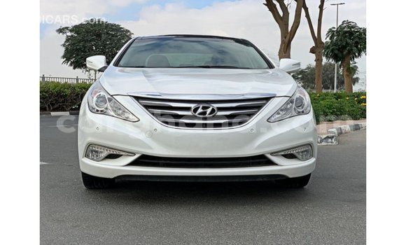 Buy Import Hyundai Sonata White Car in Import - Dubai in Ashanti Buy Import Hyundai Sonata White Car in Import - Dubai in Ashanti
