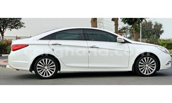 Buy Import Hyundai Sonata White Car in Import - Dubai in Ashanti Buy Import Hyundai Sonata White Car in Import - Dubai in Ashanti