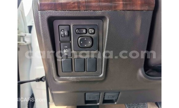 Ra Imported Toyota Prado funfun Ọkọ̀ in Import - Dubai ni Ashanti Ra Imported Toyota Prado funfun Ọkọ̀ in Import - Dubai ni Ashanti